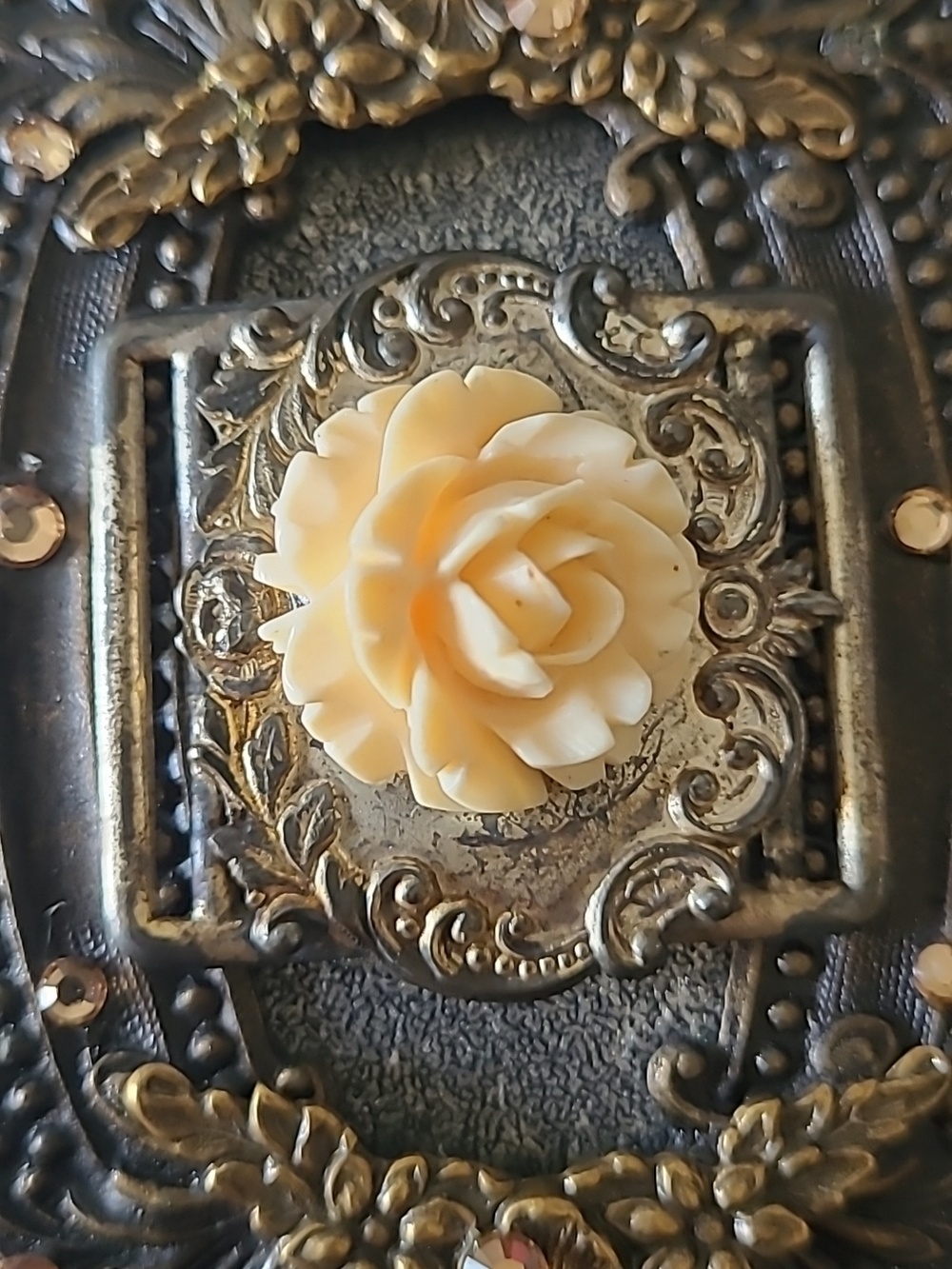 Rhinestone Metal 3D Vintage Floral Design Buck Belt A Stone Missing sign of wear - Picture 4 of 9